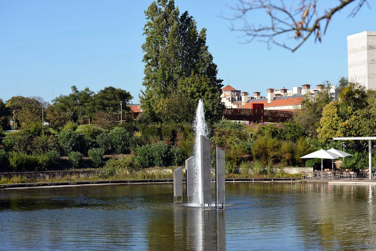How to Visit Jardim Amalia Rodrigues: A Lisbon Guide