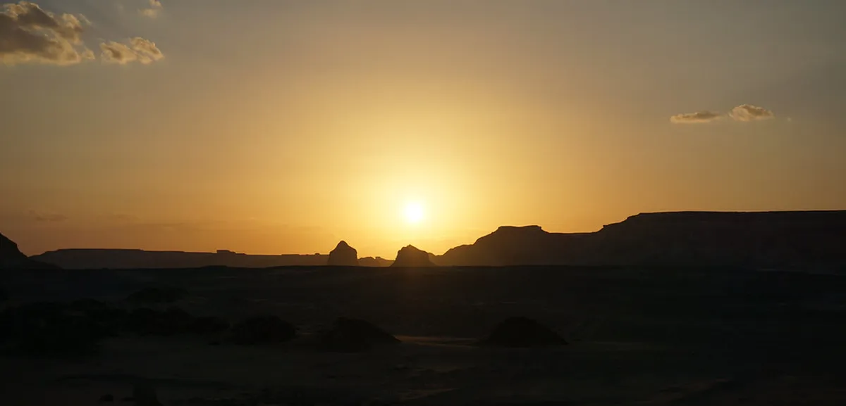 Best Sunset Spots in Milfontes: Seasonal Guide 2026